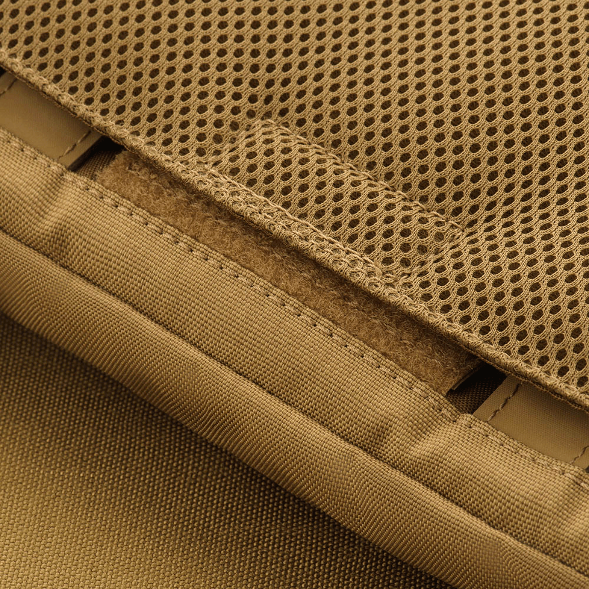 M-Tac taktinen käsilämmitin Elite Cordura- ja pehmeällä fleecevuorella mukavuutta kylmässä säässä.