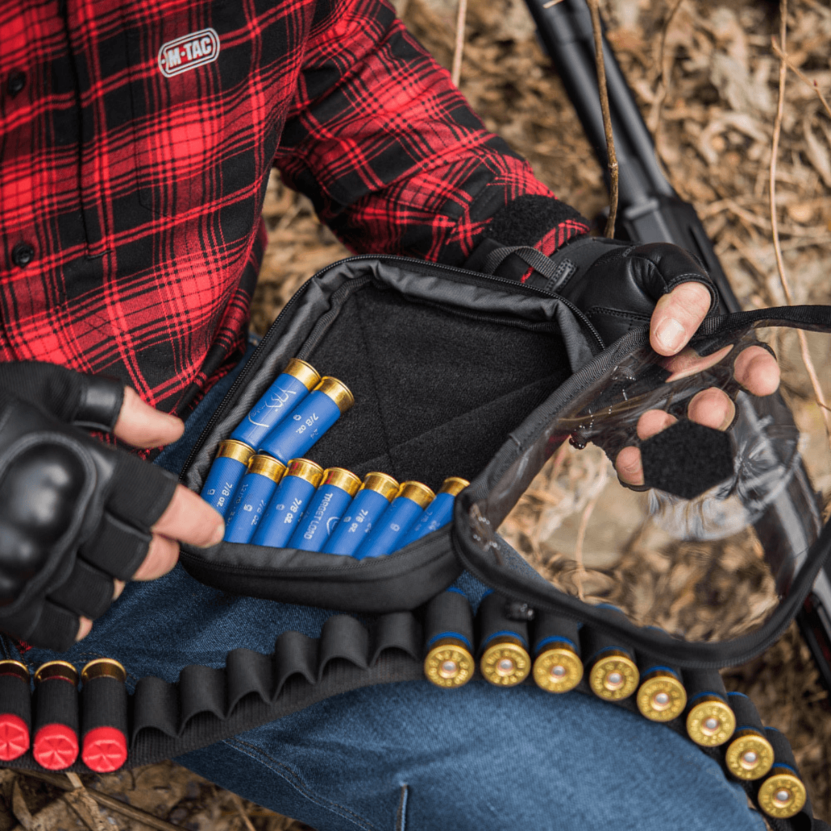 M-Tac Utility Organizer Slim Elite käytössä patruunoiden säilytykseen, Cordura 500D -rakenne ja PVC-läpinäkyvä etuseinä