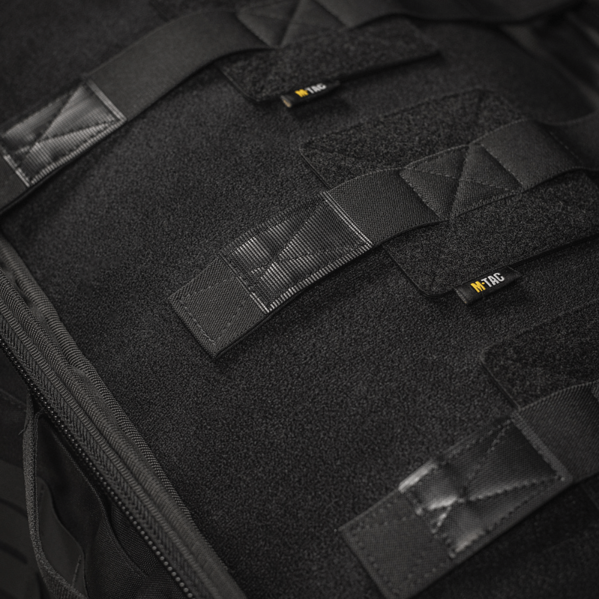 M-Tac insertit reppuun (3 kpl) säädettävät insertit ja Velcro-kiinnitys optimaaliseen aseen ja varusteiden kiinnitykseen.