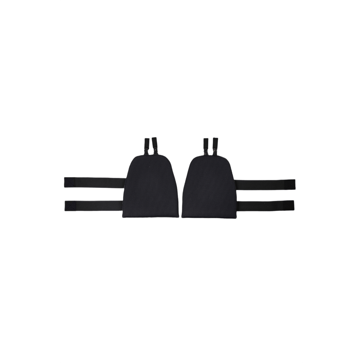 Anorak Chromium® Arms Protector I MultiCam® pehmeä panssari lisäosa UHMWPE:llä maksimaaliseen Level IIIA-suojaukseen, kuvattuna edestä.