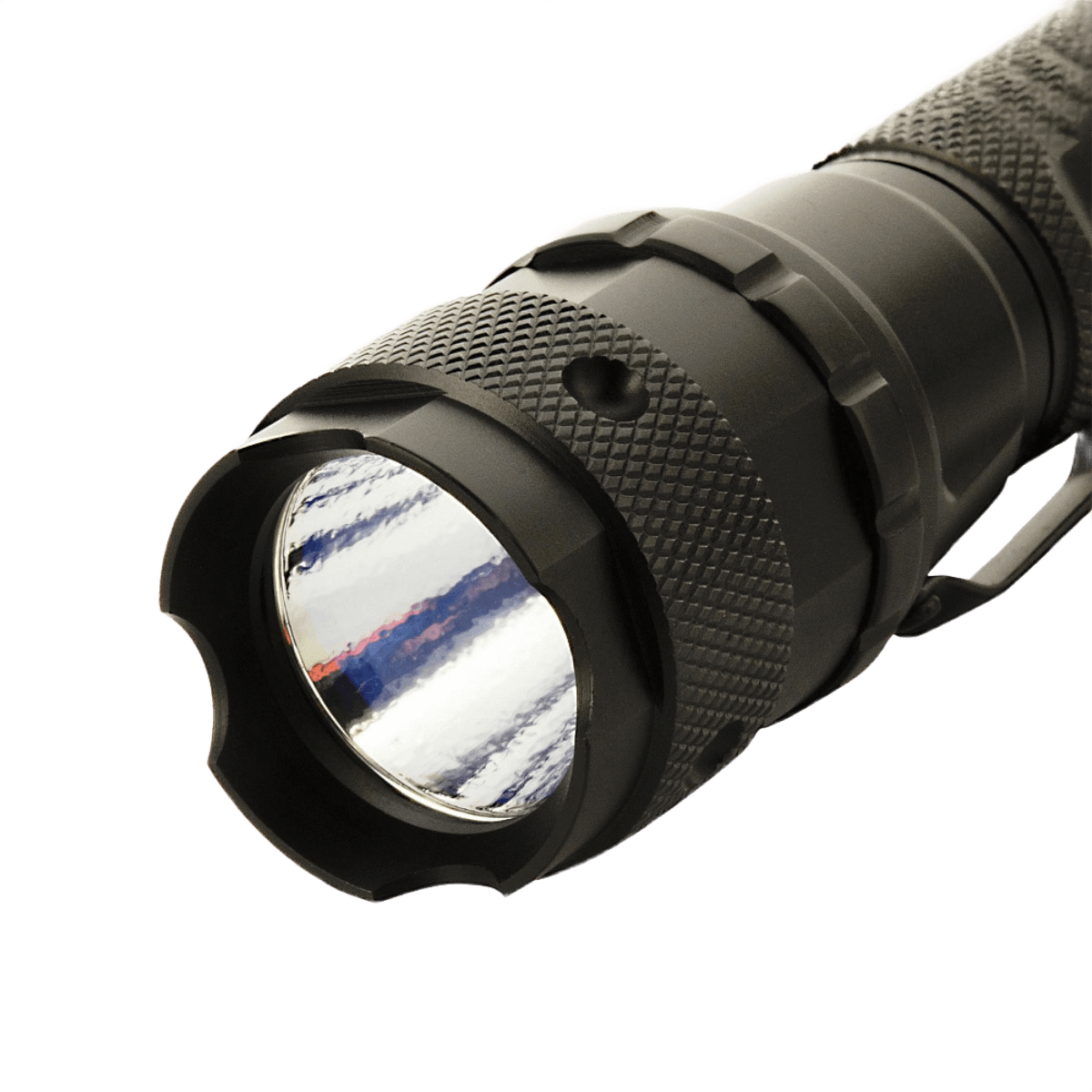 M-Tac-taskulamppu P4 LED-valolla ja järeällä alumiinirakenteella, sopii taktiseen käyttöön ja ulkoiluun, jopa 250 lumenia.
