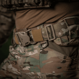 M-Tac War Belt ARMOR Camo-mallissa MOLLE-webbingillä ja kestävä Cordura 500D, suunniteltu taktisiin tehtäviin.
