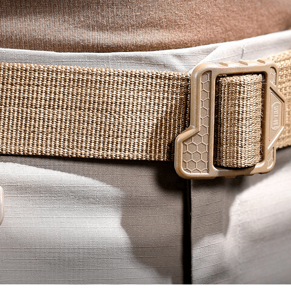 M-Tac Double Duty Taktisk Bælte Hex, khaki nylon, kulutusta kestävä kudos ja vahva solki, galleria, sijainti 1.