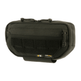 M-Tac Plate Carrier Lower Accessory Pouch Gen.II Elite kestävässä Cordura 1000D:ssä, kiinnitettävä plate carrierin alle lisätoiminnallisuutta varten.