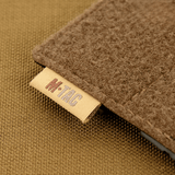 M-Tac Taktisk Morale Patch Display Board Hook and Loop Molle 120x85 muovipohjalla ja MOLLE-kiinnityksellä.