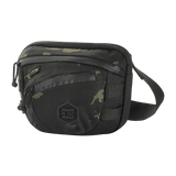 M-Tac Sphaera Hex Hardsling Taske Gen.II Elite mustana ja camouflage-kuvioisena, Cordura-laukku säädettävällä remmillä ja vetoketjullisilla lokeroilla.