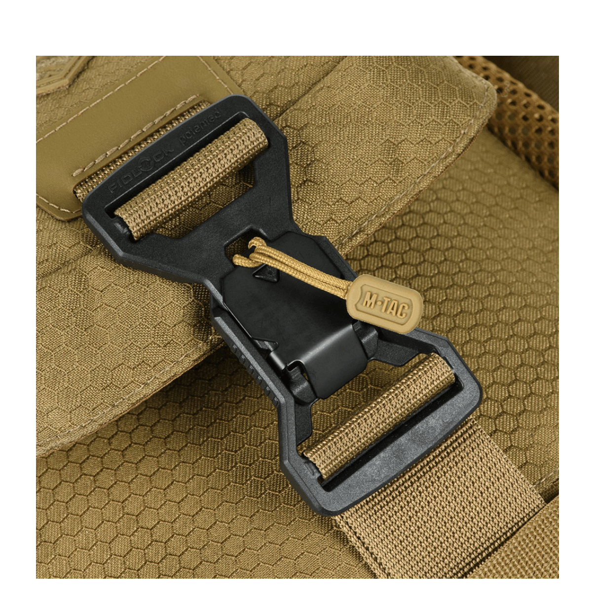 Lähikuva M-Tac Satellite Magnettaske Gen. II Elite Hexistä, kestävät Woojin-soljet.