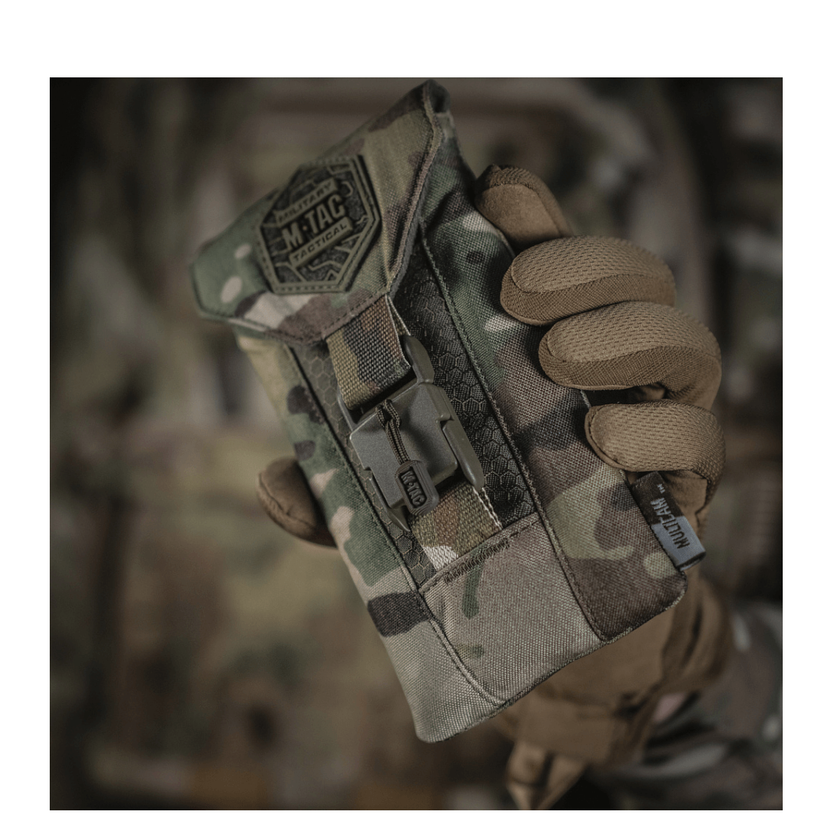 M-Tac Smartphone Lomme Elite Large Hex maastokuvioisena WJ-magneettisoljella ja kulutusta kestävästä CORDURA-materiaalista.