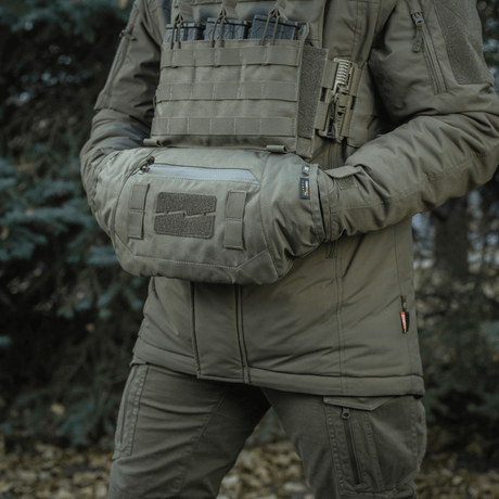 M-Tac Taktisk Håndvarmer Elite – kestävä Cordura 500D, fleecevuori ja G-Loft-eristys lämmön ja mukavuuden takaamiseksi kylmässä säässä. Sotilaallinen muotoilu