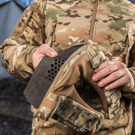 M-Tac olkatyyny Plate Carrier Cuirass QRS, kestävää Corduraa ja 3D-meshiä mukavuuteen ja tuuletukseen