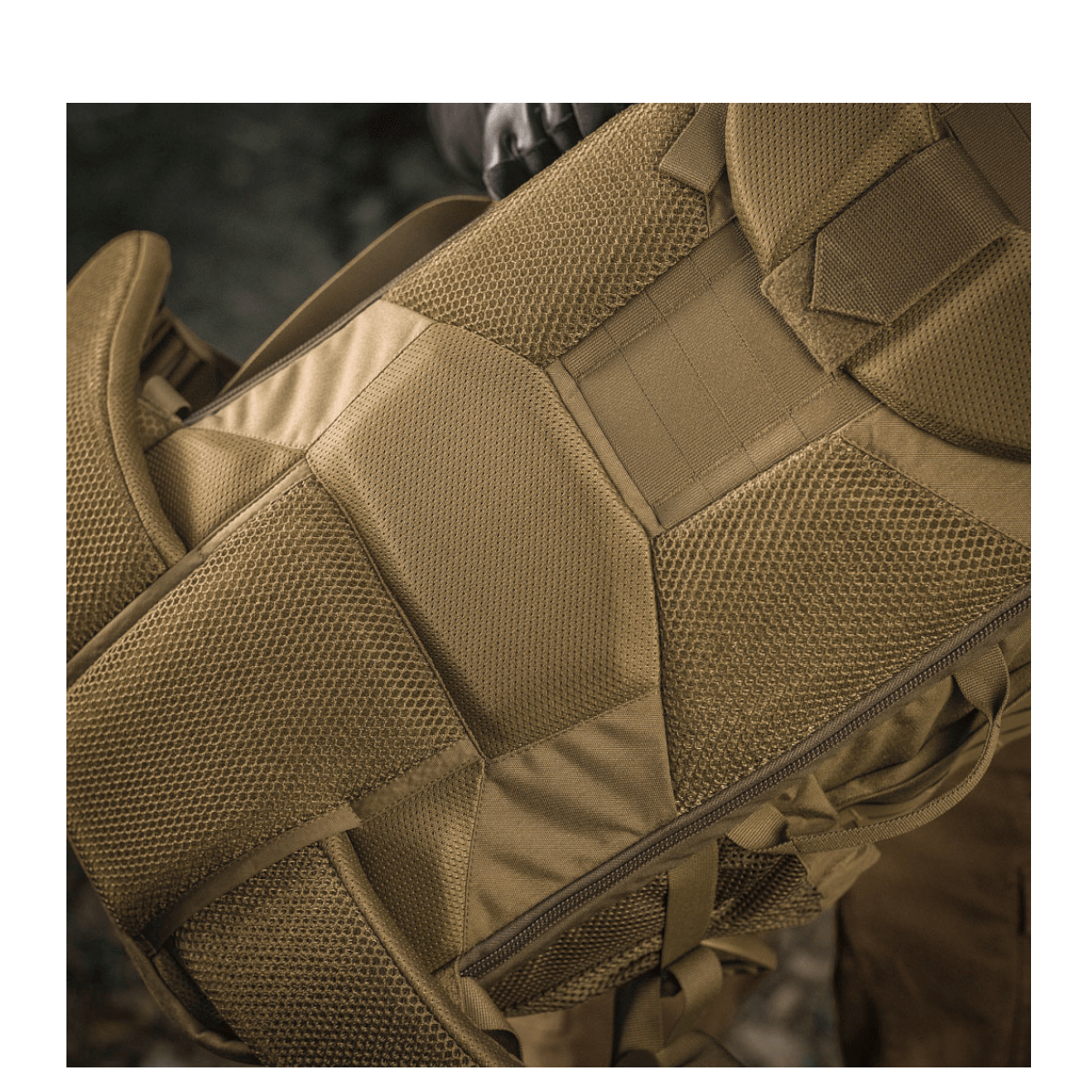 Mukava ja kestävä M-Tac reppu Large Elite Hex Gen. IV ergonomisella selkätuesta.