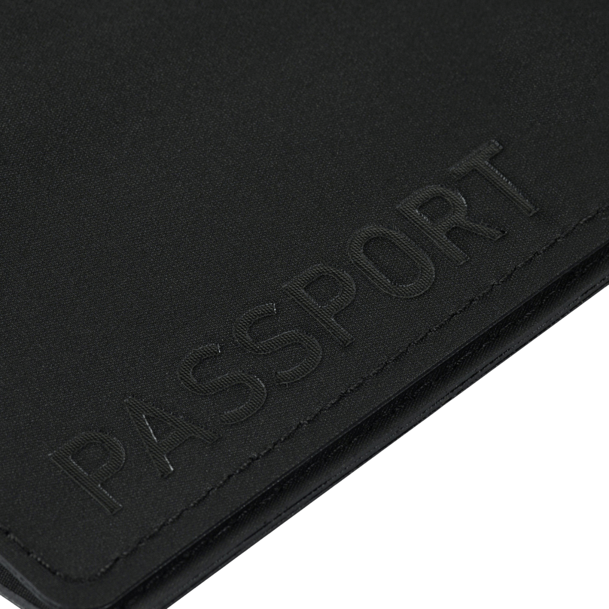 M‑Tac Pascover modernista polymerikomposiitista "Passport"-painatuksella, suojaa passia kulumiselta. Sopii ukrainalaisille ja ulkomaisille passeille.