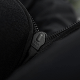 Vetoketjun yksityiskohta M-Tac Tablet Bag Laser Cut Hexissä, YKK-vetoketju, Cordura-materiaali.