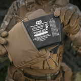 Sotilas M-Tac Large Elite Gen.II -olkalaukulla Cordura 500D -materiaalista ja ballistisella paneelilla taktiseen varusteiden säilytykseen.