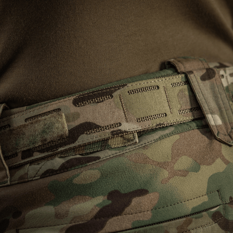 M-Tac Cobra Buckle taktinen vyö Laser Cut camossa, ihanteellinen sotilas- ja poliisivarusteisiin.
