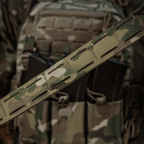 M-Tac Cobra Buckle taktinen vyö Laser Cut camokuosissa, sopii sotilas- ja poliisikäyttöön tehokkaana varustovyönä.