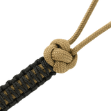 Lähikuva M-Tac Knife Lanyard Ninja paracordista solmulla, tyylikäs ja käytännöllinen lisä veitsille