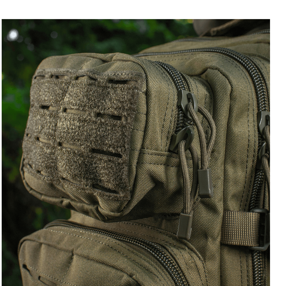 M-Tac Large Assault Pack Laser Cut -reppu, MOLLE-järjestelmä ja vetoketjutaskut