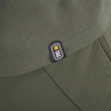 M-Tac Long-sleeve T-shirt 93/7 logodetaljilla, valmistettu 93% puuvillasta ja 7% elastaanista, sopii arkeen ja ulkoiluun.