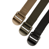 M-Tac puristusremmi kolmessa värissä, kestävä 25 mm nylon vaellukseen ja sotilaskäyttöön.