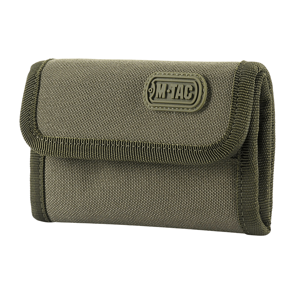 M-Tac Pung Elite Gen.II kestävästä Cordura 500D:stä YKK-vetoketjuilla ja tyylikkäällä logolla edessä, täydellinen käteiselle ja korteille.