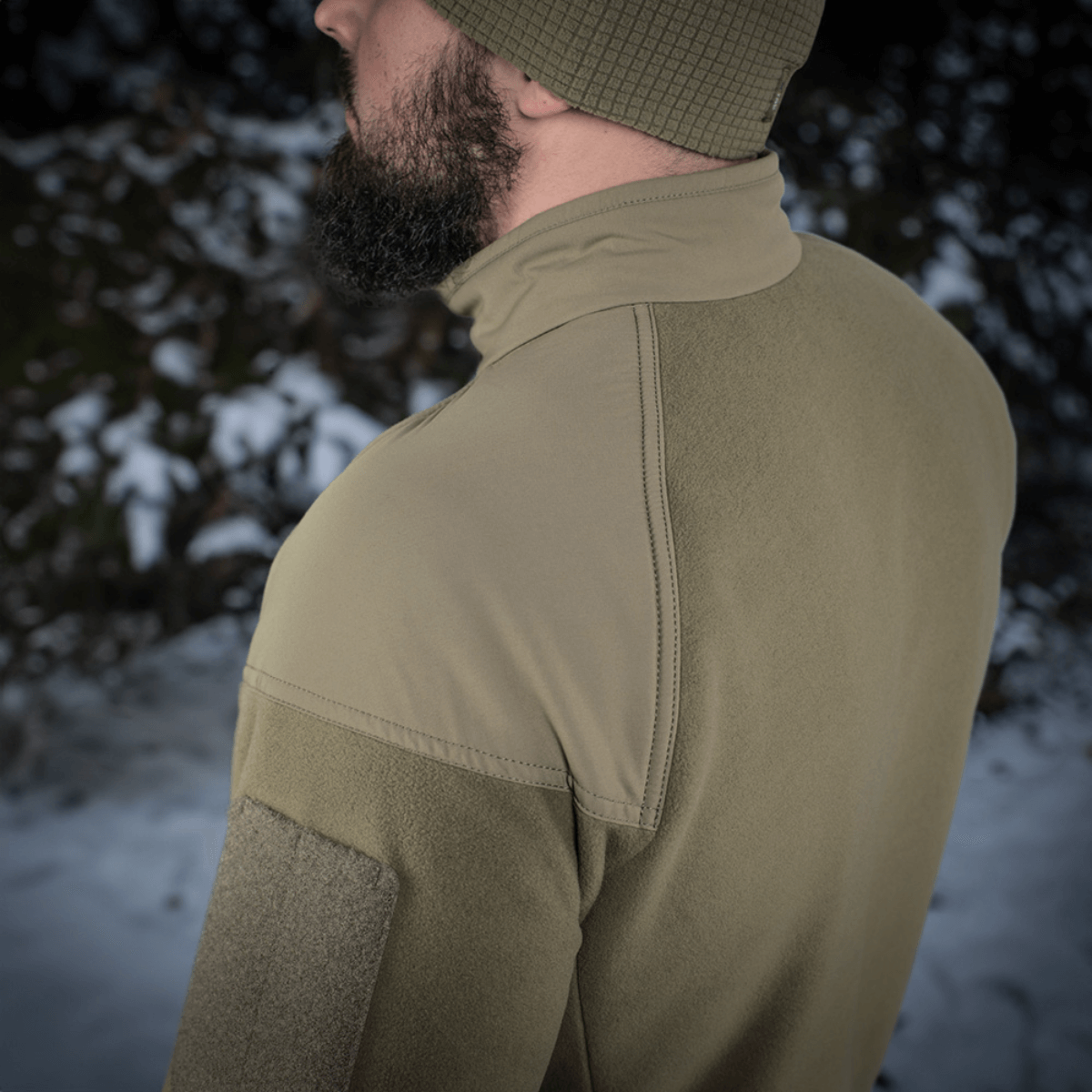 M-Tac Combat Fleece Polartec -takki edistyneellä muotoilulla ja toiminnallisilla materiaaleilla, sopii taktiseen ja arkipukeutumiseen.