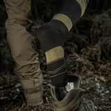 M-Tac talvisukat anatomisella istuvuudella ja joustavalla resorilla optimaaliseen mukavuuteen kylmässä, käytössä metsässä