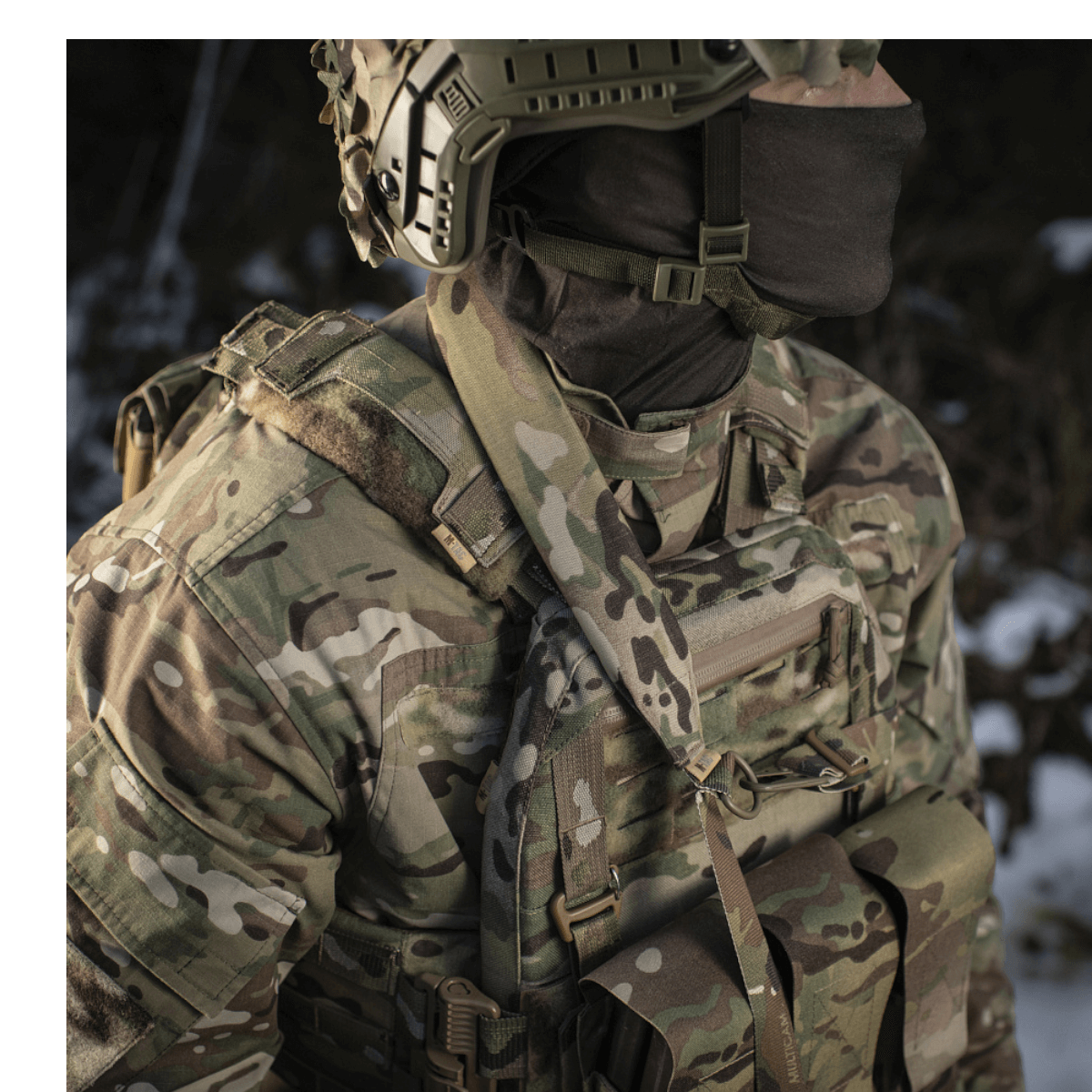 M-Tac Universal Våbenrem, multicam nylon, integroitu karabiinihaka ja säädettävä pituus, taktielliseen käyttöön, galleria, positio 1