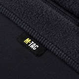 M-Tac Polartec Sport -hupparin yksityiskohtakuva, näyttää kehittynyttä Polartec®-materiaalia optimaaliseen lämmöneristykseen ja mukavuuteen.