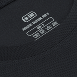 M-Tac Athletic Tactical Gen.II -t-paita – toiminnallinen t-paita lähikuvassa, näyttää etiketin ja yksityiskohdat