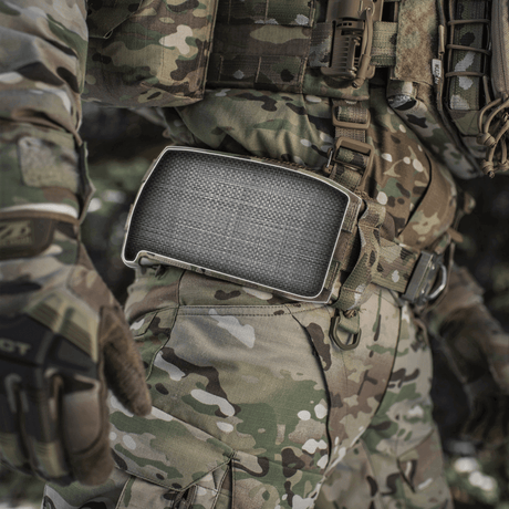 M-Tac taisteluvyö ARMOR Tegris D-Ring Cobra multicam-kuosissa sotilaan varusteissa erikoisjoukkojen ja ammattilaisten tehtävissä.