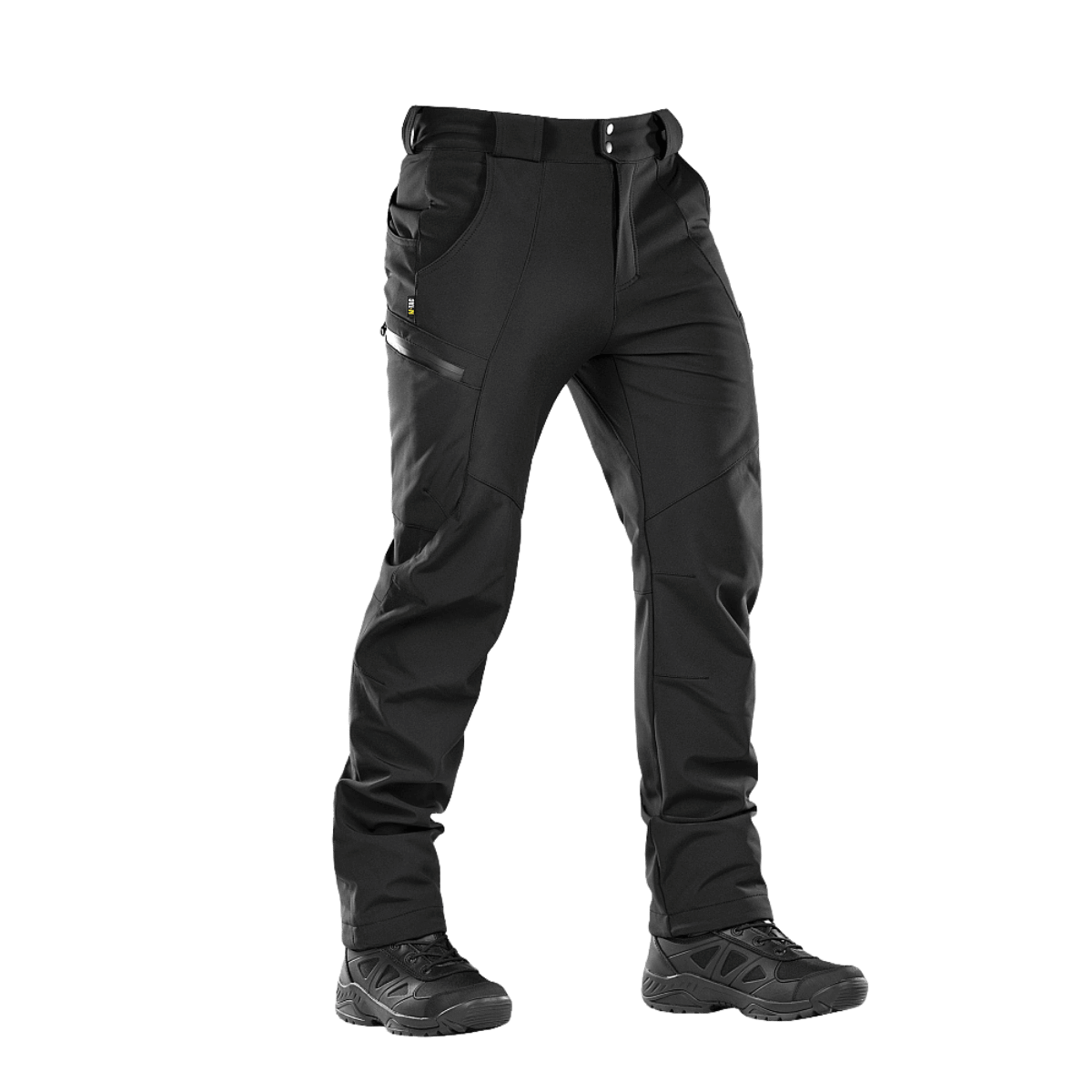 M-Tac Soft Shell Vinter - mustat softshell-talvihousut fleece-vuorella, korkea vyötärö ja vahvistettu takakappale kylmiin olosuhteisiin.