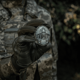 M-Tac Patch Emoji #20 3D-efektillä, PVC ja Velcro, pidetään camo-asussa — sopii vaatteisiin, laukkuun tai taktisiin varusteisiin.