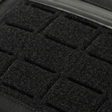 Yksityiskohta M-Tac Plate Carrier Cuirass FAST QRS XL Gen.II: Cordura 500D ja musta tarrapinta.