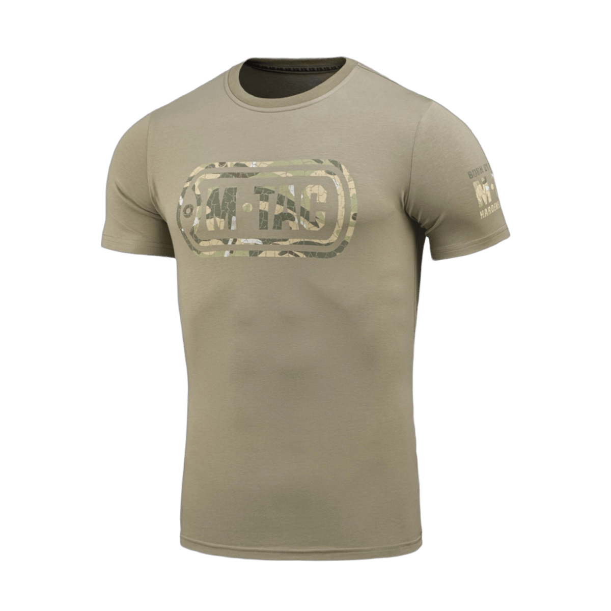 M-Tac T-Shirt Logo camokuvioinnilla, ikoninen M-Tac-logo ja "Born by Revolution – Hardened by War" -slogan hihassa.