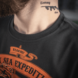 M-Tac T-shirt Black Sea Expedition näyttää kestävän printin MagnaColours®-musteella, sopii aktiiviseen elämäntapaan ja mukavaan istuvuuteen