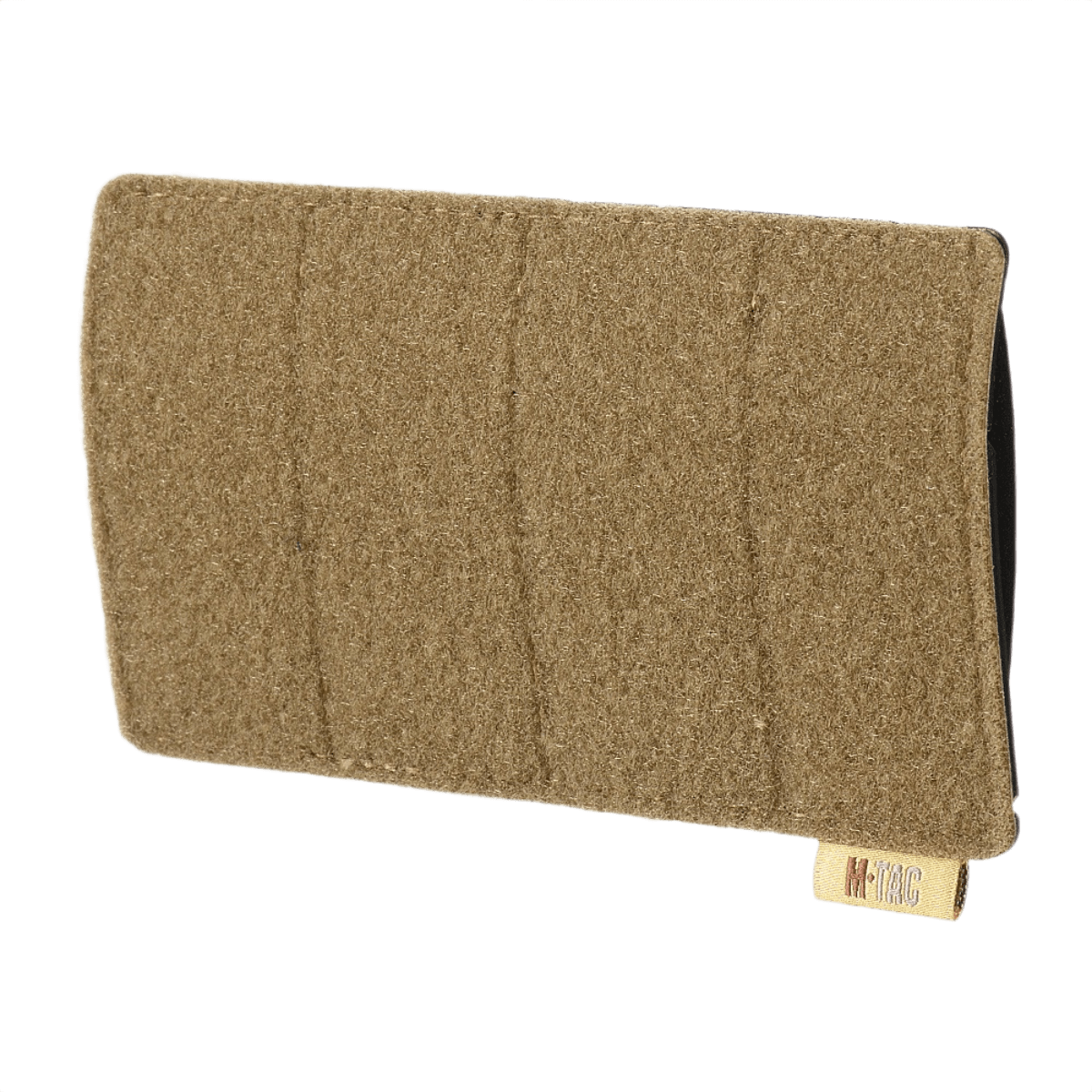 M-Tac Tactical Morale Patches Display Board muovipohjalla MOLLE-järjestelmiin, sopii tarrojen järjestämiseen, mitat 160 x 85 mm.