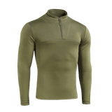 M-Tac Thermal Fleece Trøje Delta Level 2 oliivinvärisenä valkoisella taustalla. Suunniteltu kylmiin oloihin YKK-vetoketjulla.