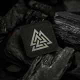 M-Tac Patch Valknut Laser Cut Odin symbol mustalla taustalla.