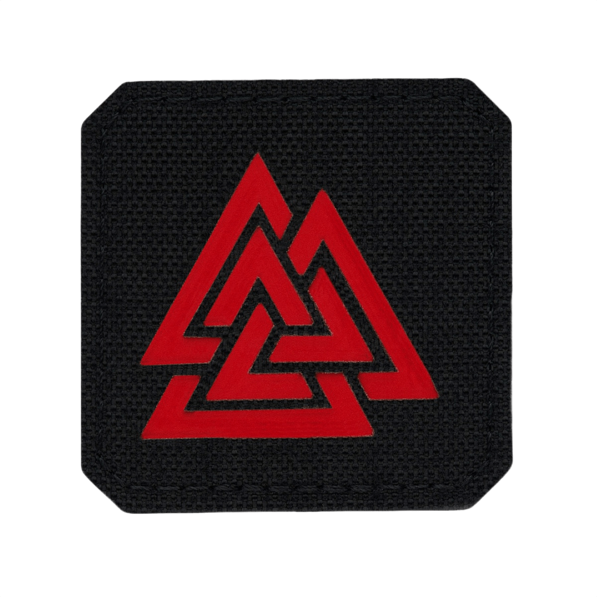 M-Tac Patch Valknut Laser Cut Odin symbol mustalla taustalla ja punaisella symbolilla.