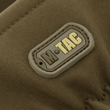 M-Tac Vinterhandsker Soft Shell logolla, suunniteltu sääsuojaukseen ja maksimaaliseen mukavuuteen vähäisellä painolla.