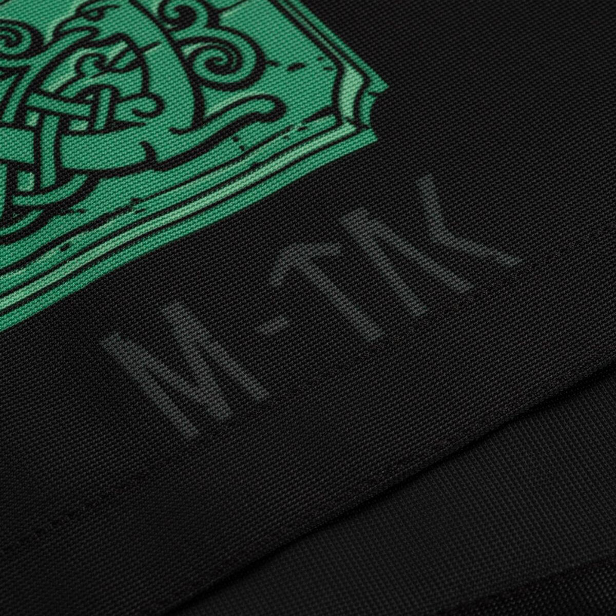 M-tac Flag Odin Night Vision 630x900 koristeteemainen banderolli modernilla sotilasilmeellä ja Odin-motivilla.